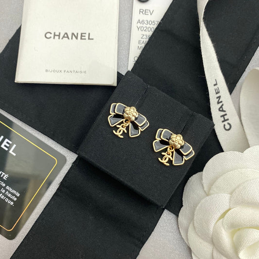 2025 Enamel Craft Camellia Earrings