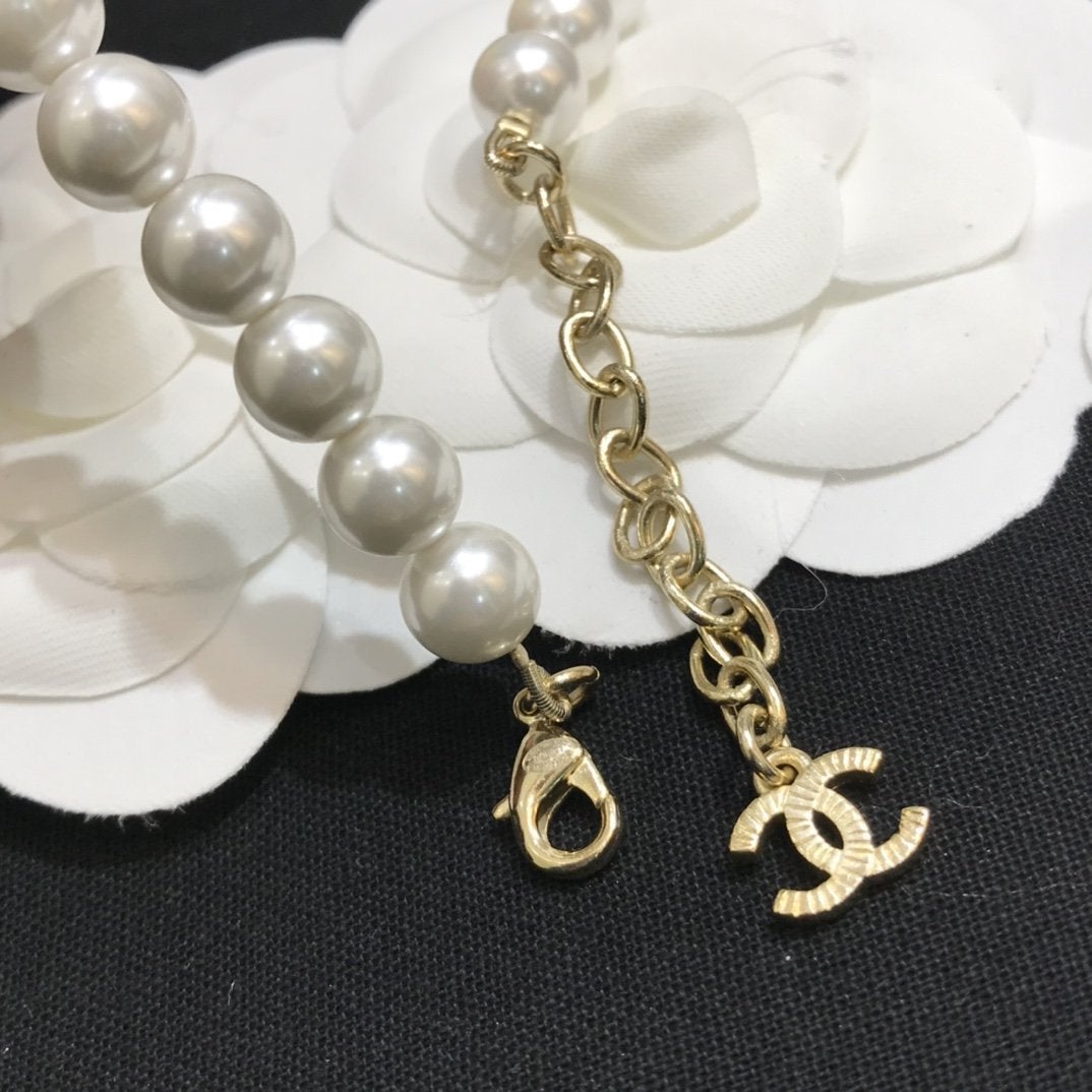 2025 New Letter Pearl Necklace