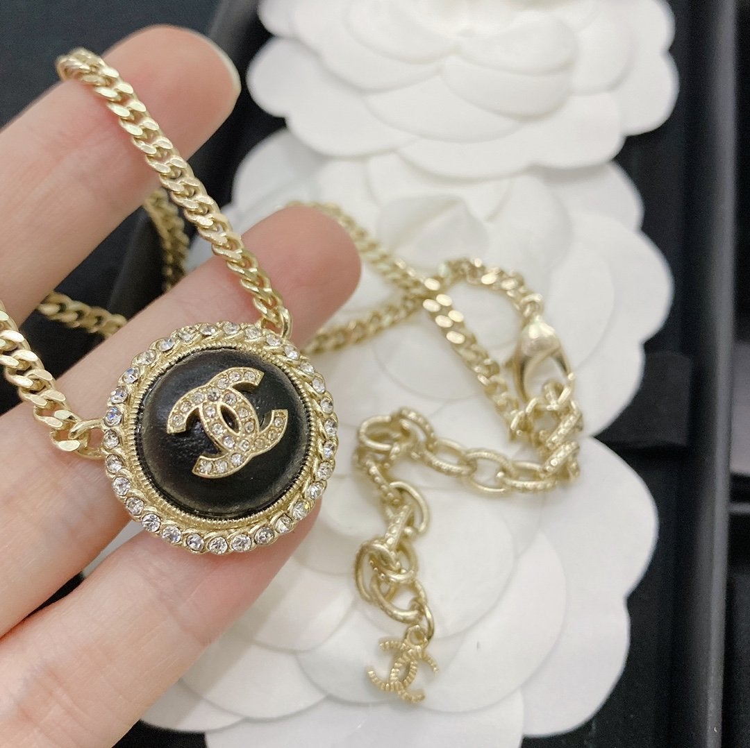 2025 Luxury Rhinestone Necklace