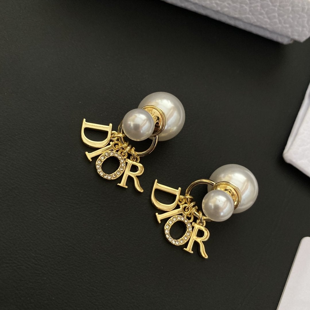 2025 Fashion Pearl Rhinestone Letter Pendant Earrings