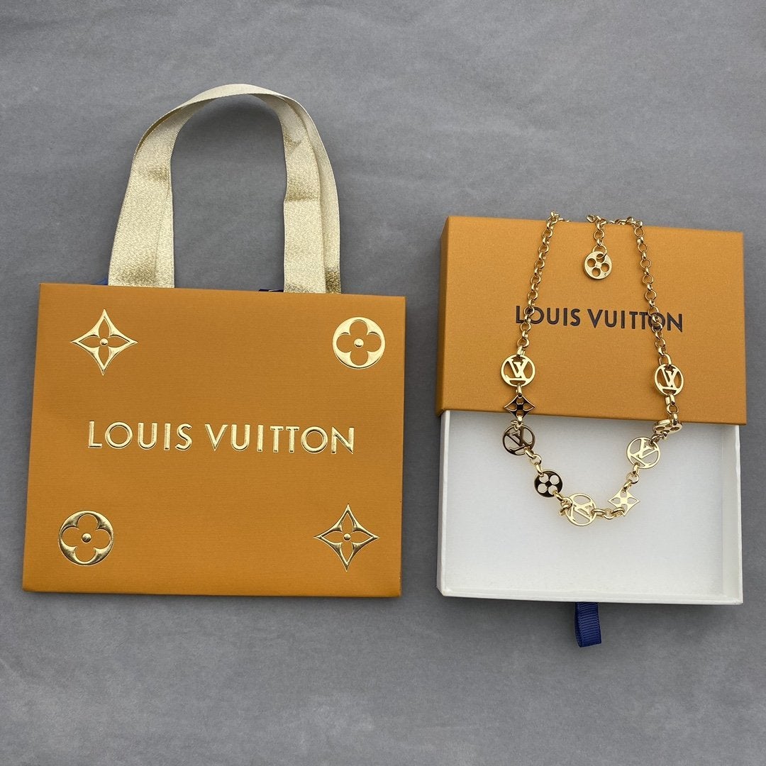 2025 Fashionable Hollow Printed Necklace