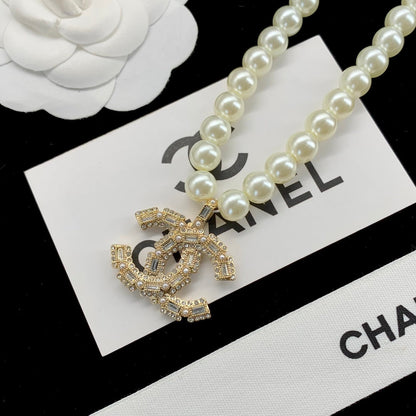 2025 Double C pearl rhinestone non-standard pendant necklace