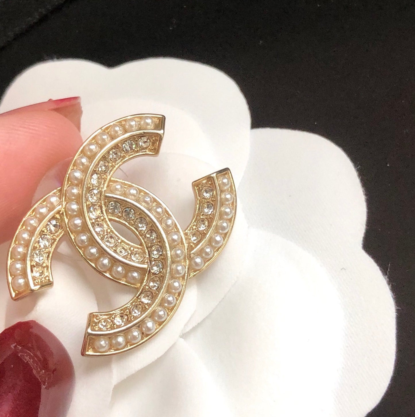 2025 Fashion CC pearl earrings