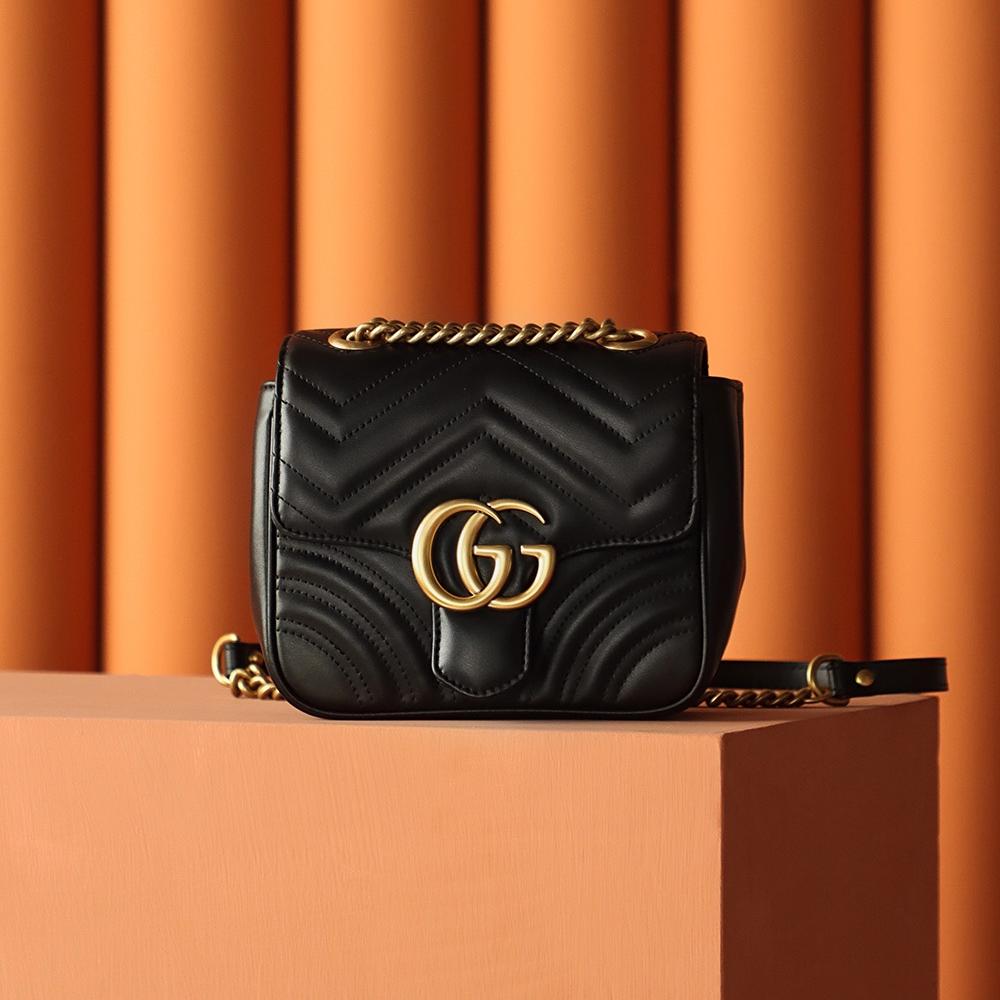 2025 Bag Classic Messenger Bag G37