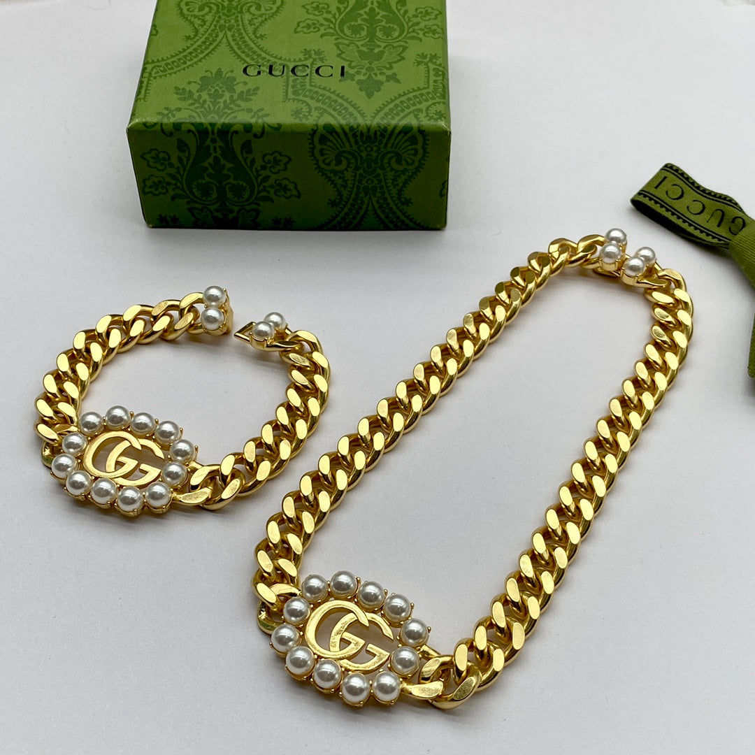 2025 Classic Chunky Chain Pearl Bracelet Necklace