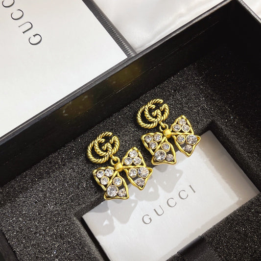 2025 Sparkling Diamond Bow Earrings
