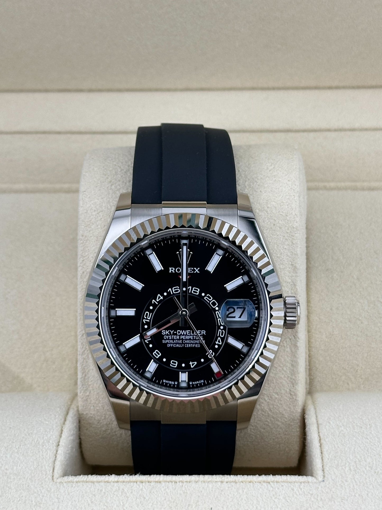 2025 Watch Sky-Dweller 336239 White Gold Black Dial Oysterflex (2024)