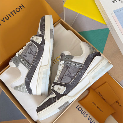 2025 250305 New color matching high quality board shoes