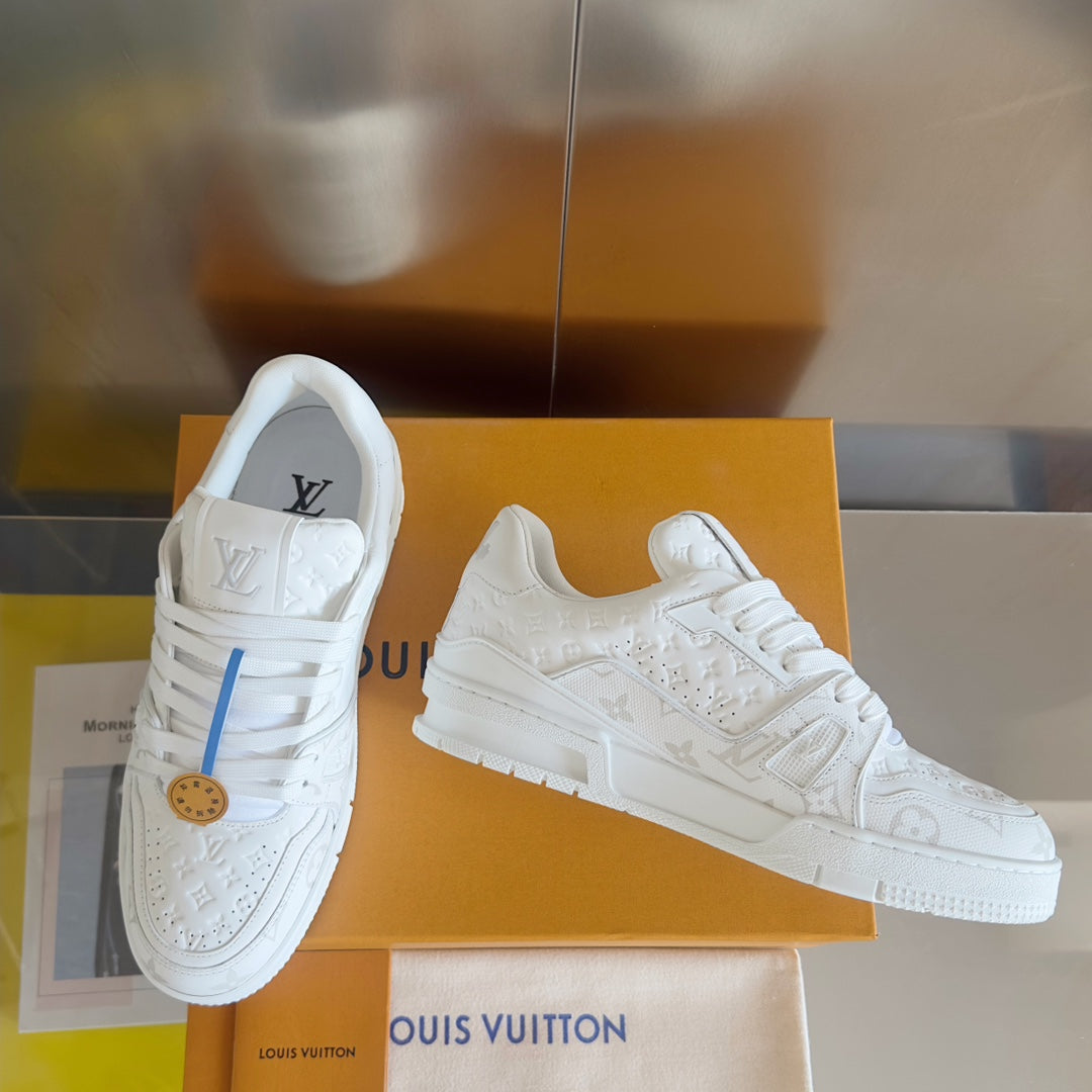 2025 250318 New high quality new color board shoes