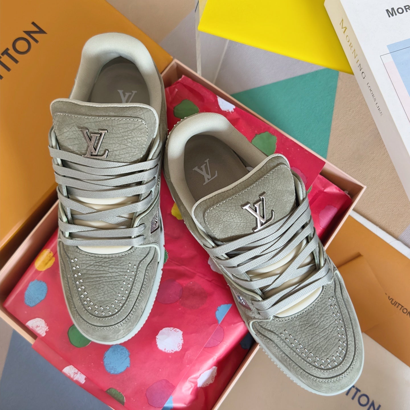 2025 250318 New high quality new color board shoes