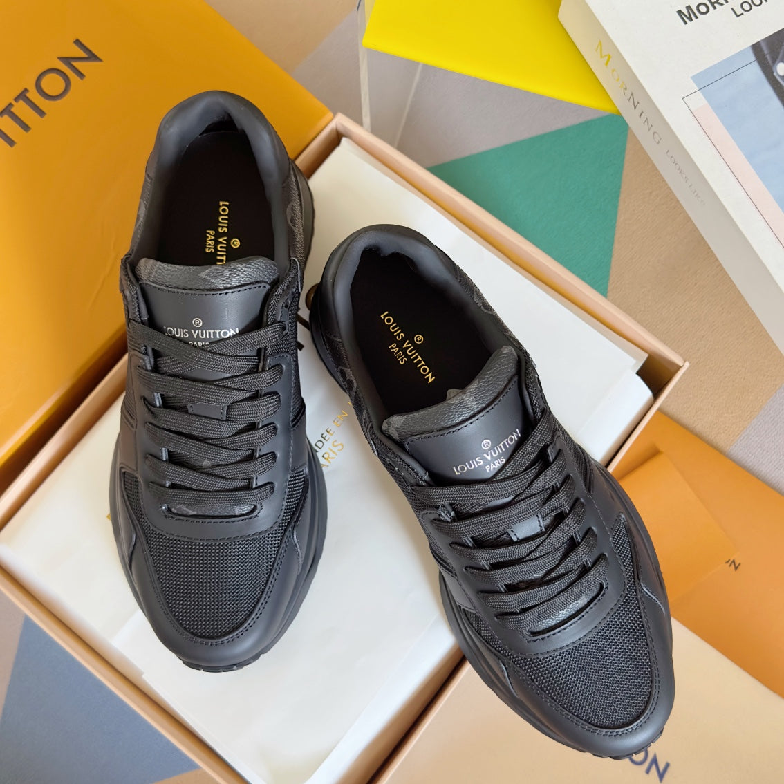 2025 250318 New high quality new color board shoes