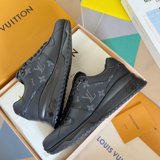 2025 250318 New high quality new color board shoes