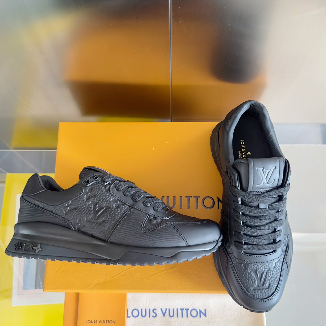 2025 250318 New high quality new color board shoes