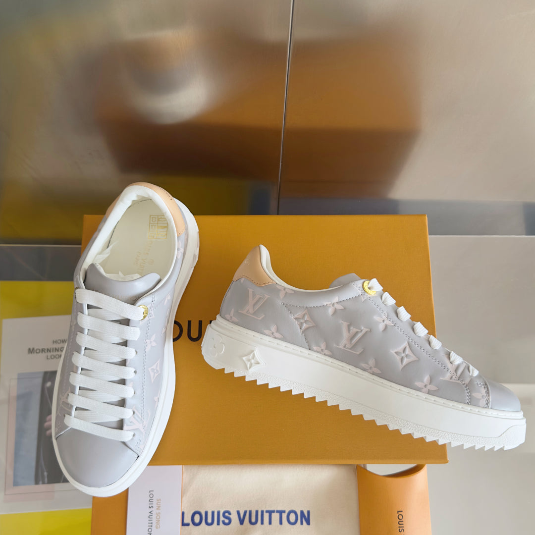 2025 250318 New high quality new color board shoes