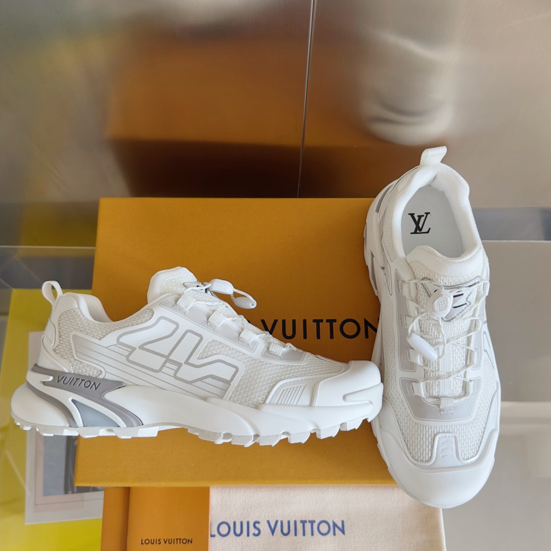 2025 250318 New high quality new color board shoes